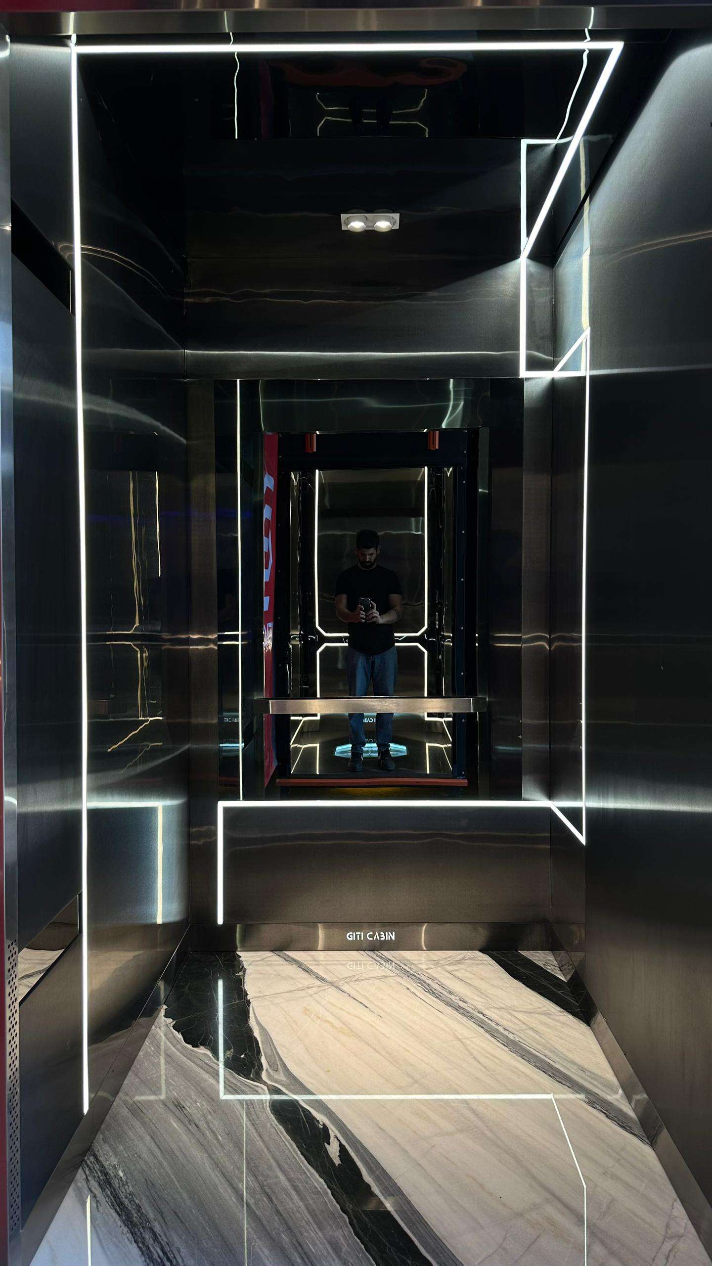 خدمات تولید و فروش قطعات آسانسور گیتی کابین